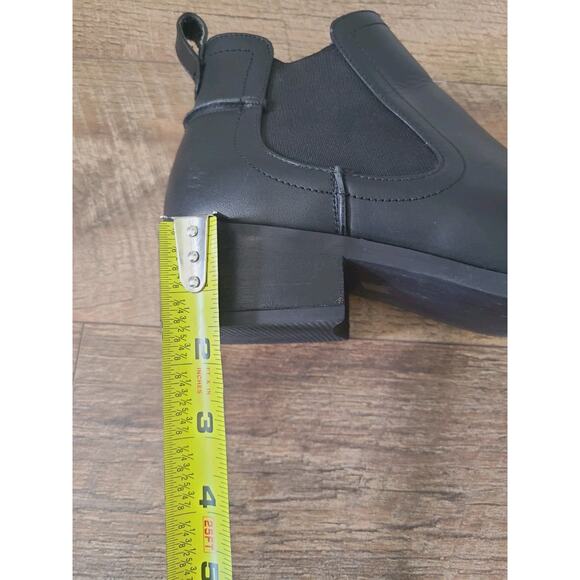 Steve Madden Chelsea Ankle Boots Black Leather Block Heel Size 9 M Pull On Goth - Picture 10 of 14